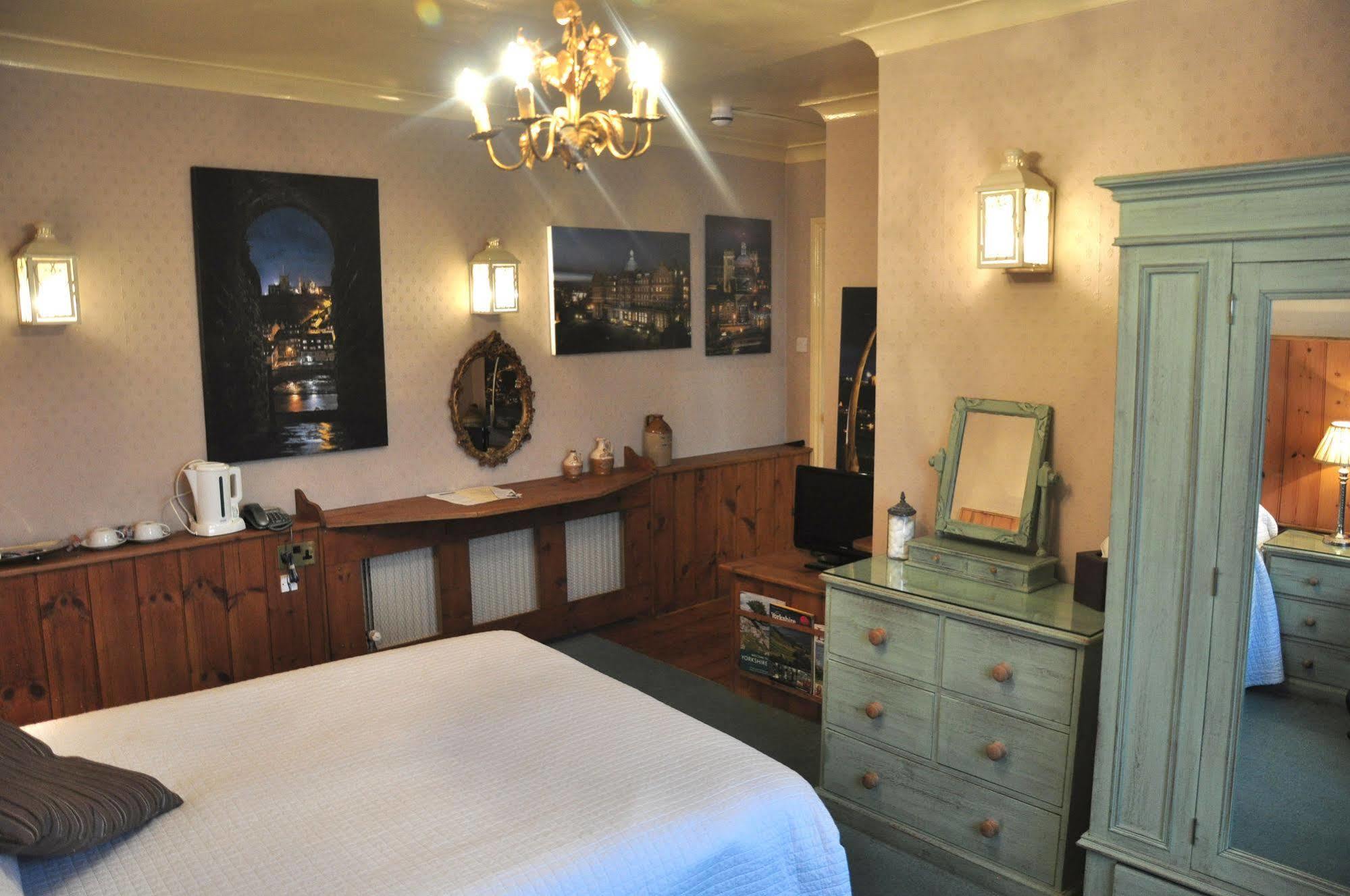 The Inn At Cheltenham Parade ハロゲート エクステリア 写真